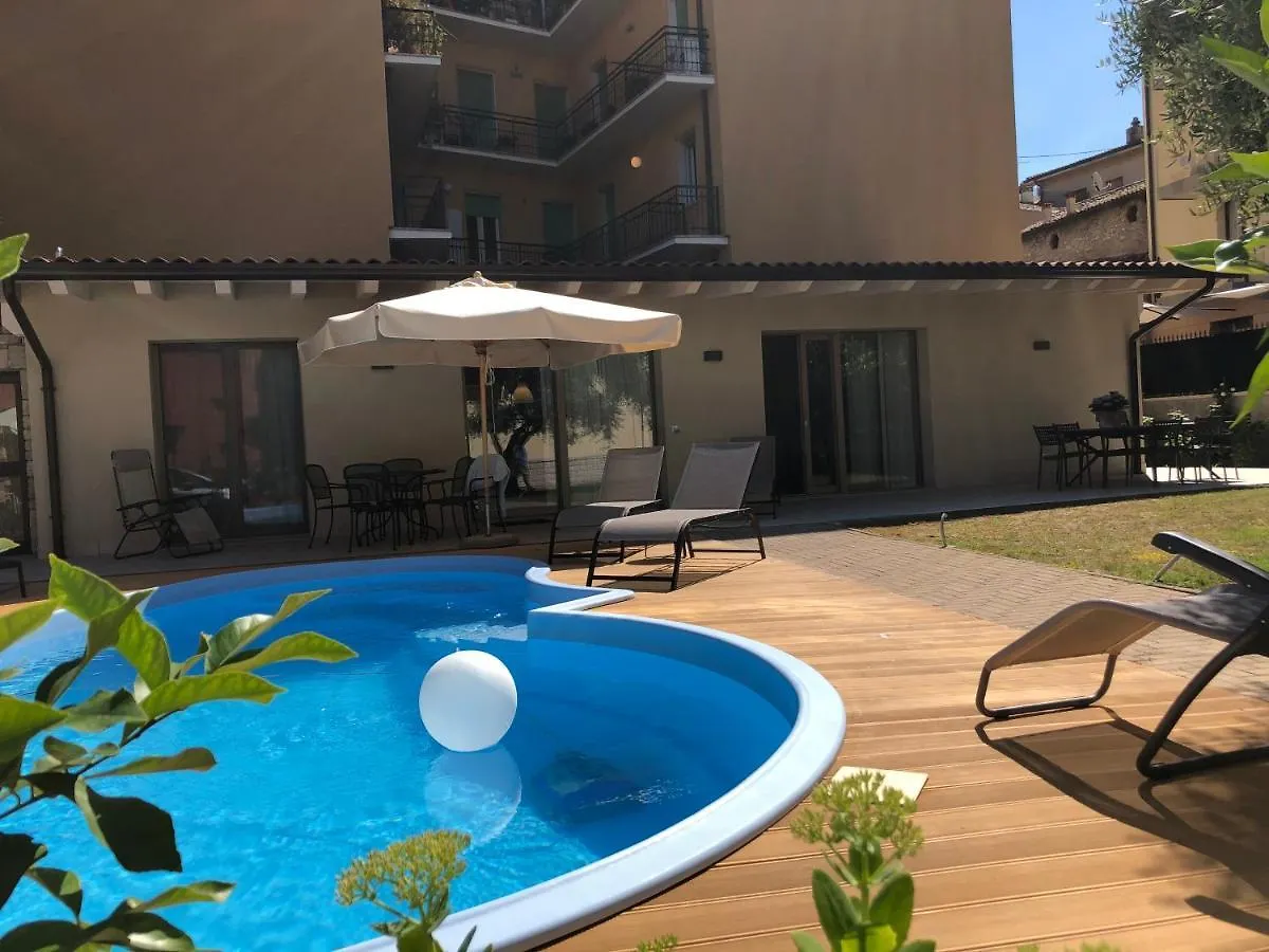 Appartamenti Villa Dall'Agnola Garda  Włochy